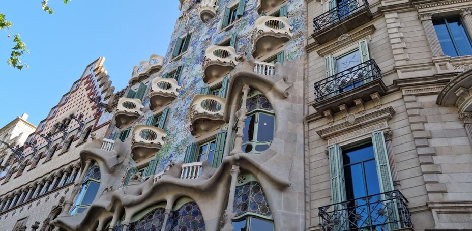 Casa Batlló by Antoni Gaudí, a renowned example of modernist architecture in Barcelona, Spain